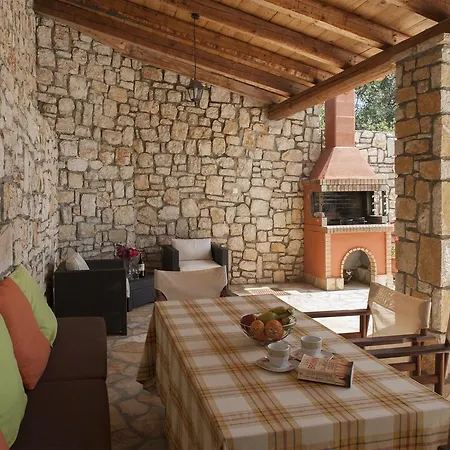 Zeta * Nisaki (Corfu)